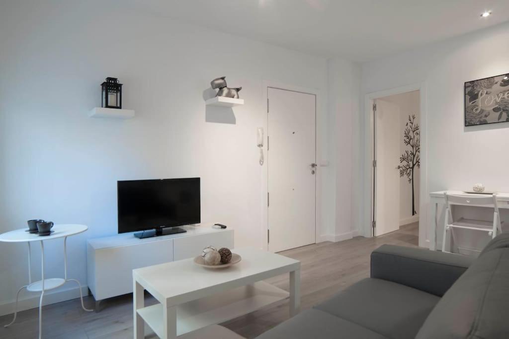 Moderno Apartamento En Plaza Merced Malaga Ngoại thất bức ảnh
