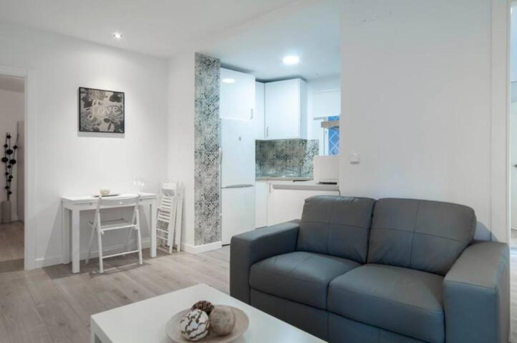 Moderno Apartamento En Plaza Merced Malaga Ngoại thất bức ảnh