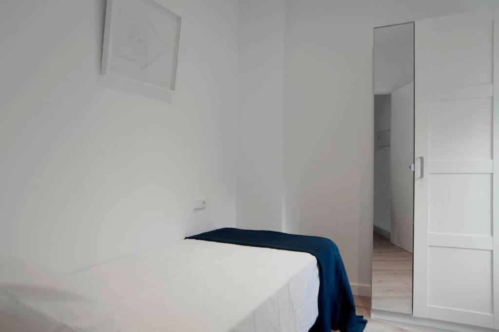 Moderno Apartamento En Plaza Merced Malaga Ngoại thất bức ảnh